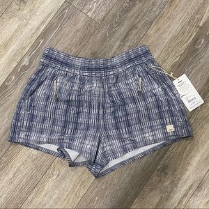 NWT Vuori Dash Short